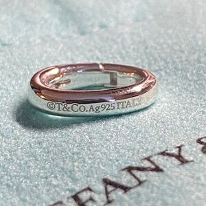 Tiffany & co clasping ring extender New retired